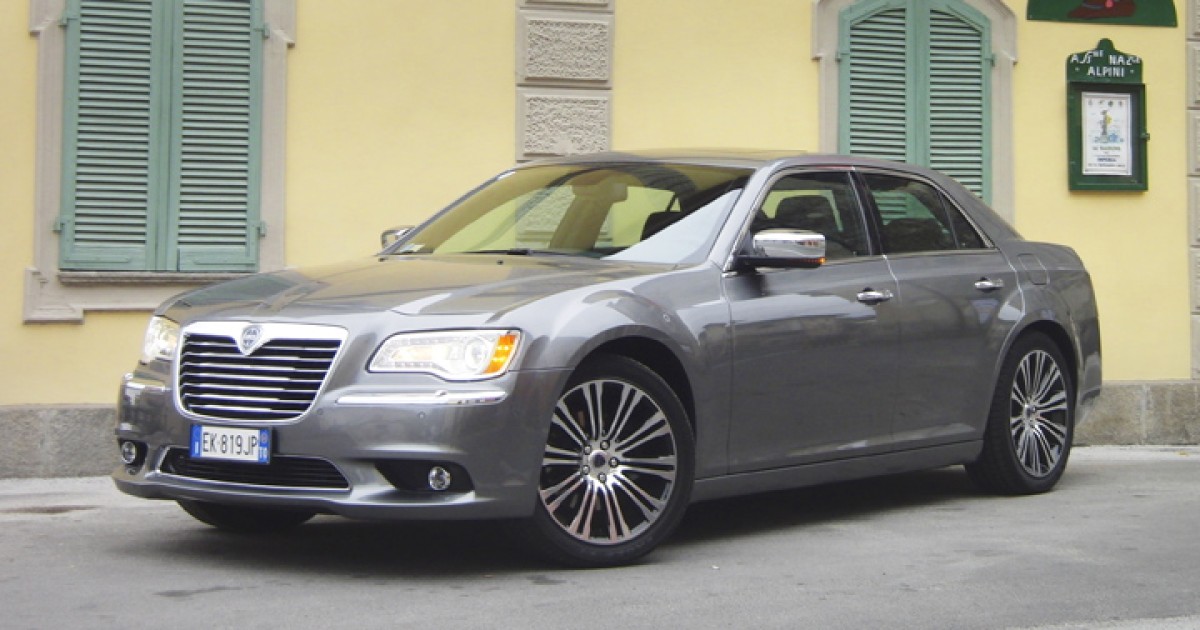 Lancia thema 2011