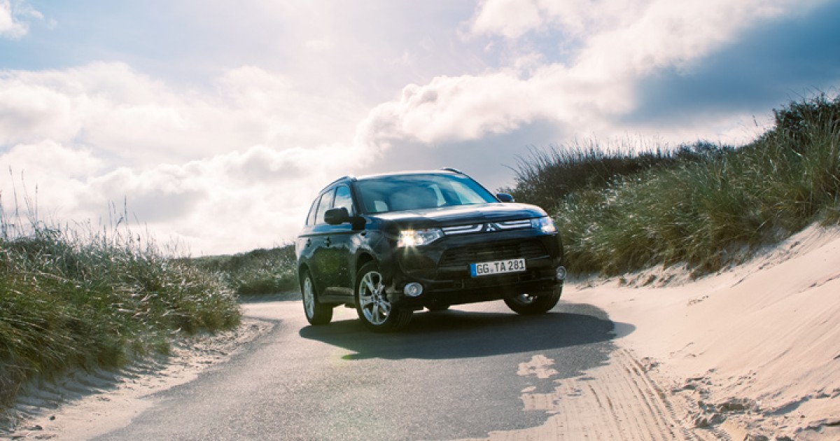 Outlander phev 2013