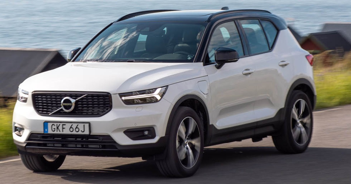 Volvo xc40 t4 shop recharge inscription expression