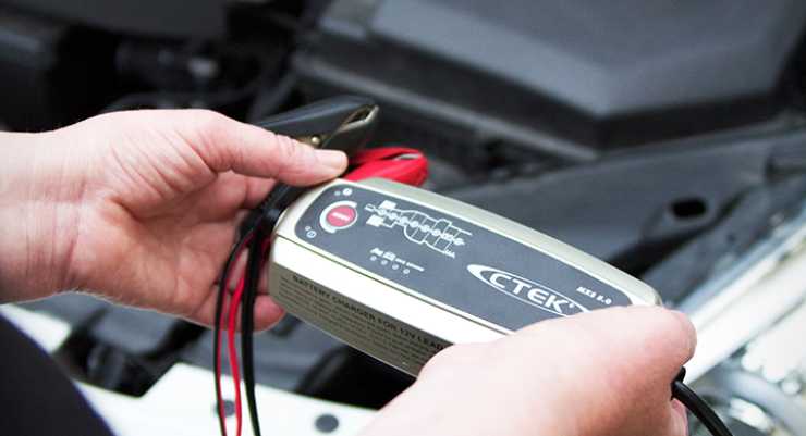 Ladda Bilbatteri Inkopplat