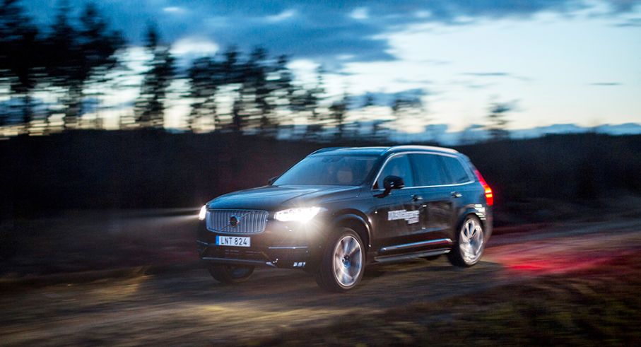 volvo_xc90_2016.jpg
