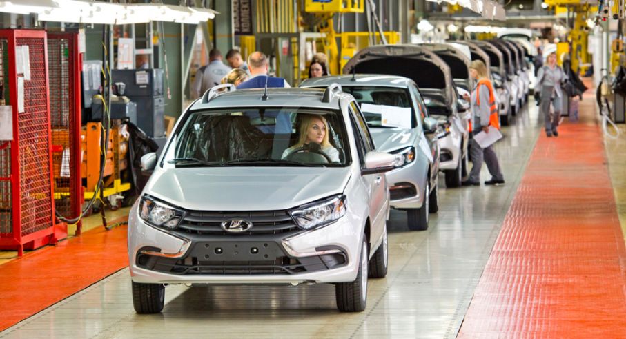 Ryska Avtovaz återupptog produktionen av Lada Granta i juni efter ett långt uppehåll. Modellen är en av Rysslands mest sålda bilar.