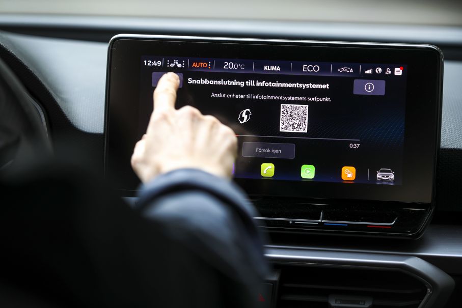 seat_leon_infotainment_skarm.jpg