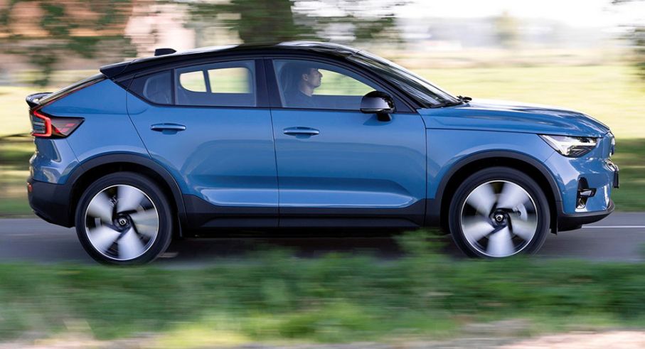 287369_volvo_c40_recharge_fjord_blue.jpg
