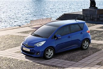 Toyota verso s 01