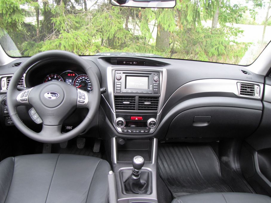 Subaru forester 2011 02