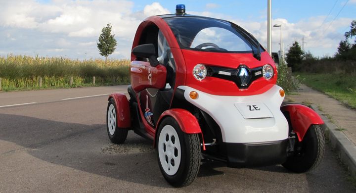 Brandbil renault twizy 02