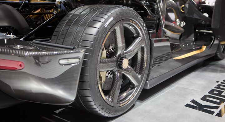 Koenigsegg hundra 05