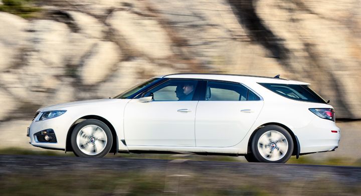 Saab 9 5 sportcombi sverige 01