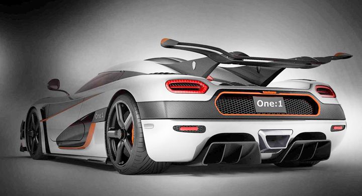 Koenigsegg one 1 forsta bilden
