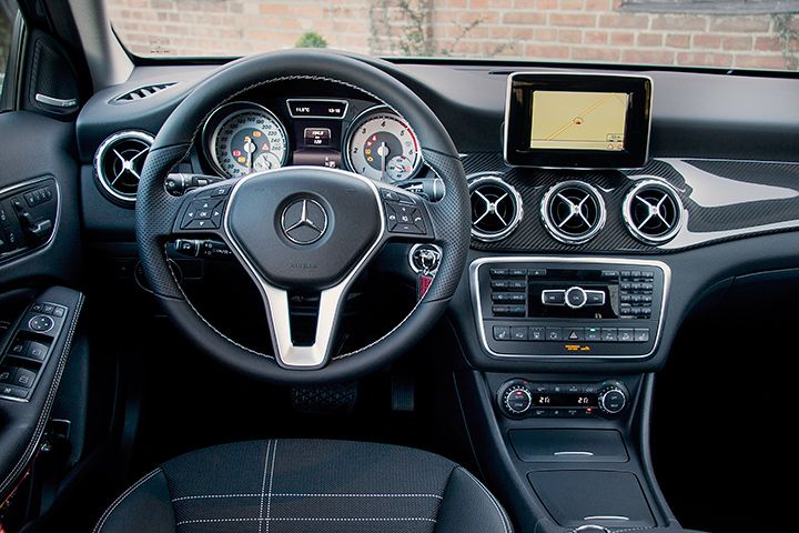 Mercedes Benz GLA 2014 02