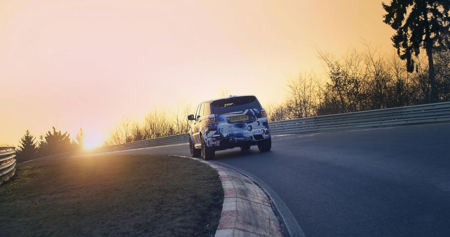 Range Rover Sport SVR med 550 hästkrafter är starkaste bilen någonsin från tillverkaren.