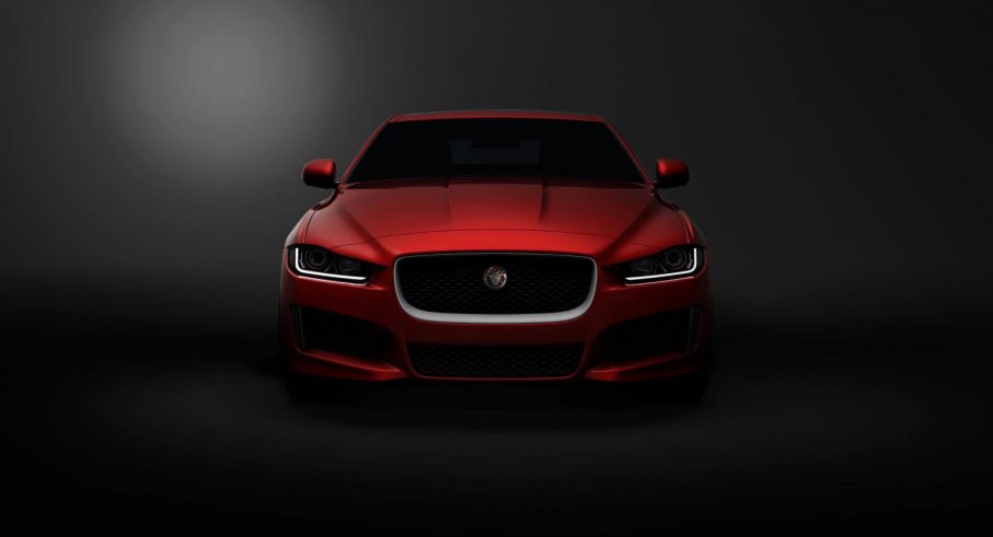 Jaguar XE blir första modellen från tillverkaren som får brittisktbyggda Ingenium-motorer.