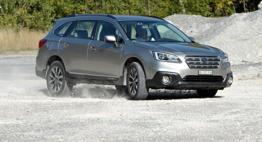 Nya Outback känns slankare och mer förfinad än sin föregångare. Fyrhjulsdrift och boxermotor finns kvar.