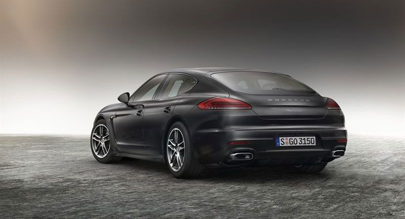 Porsche Panamera finns nu med instegsmotorer och extra utrustning i nya Edition-utförandet.