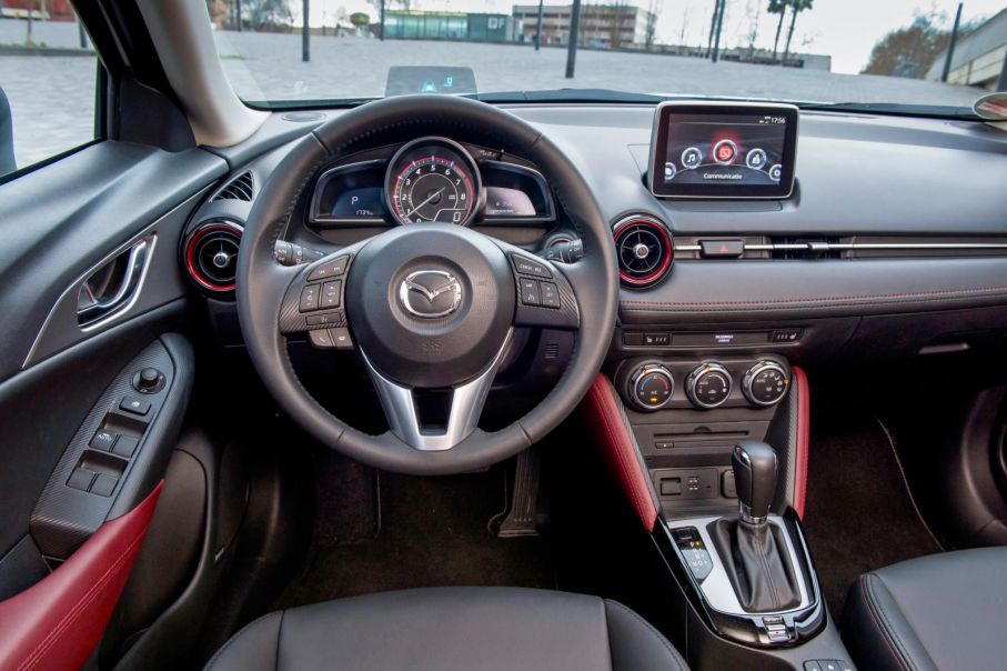Mazda cx 3 int2
