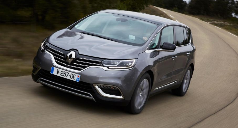Renaults stora flexbil Espace trivs på landsväg.