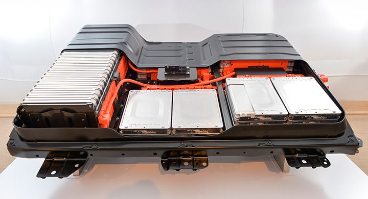 Traditionellt litiumjonbatteri som finns i Nissan Leaf.