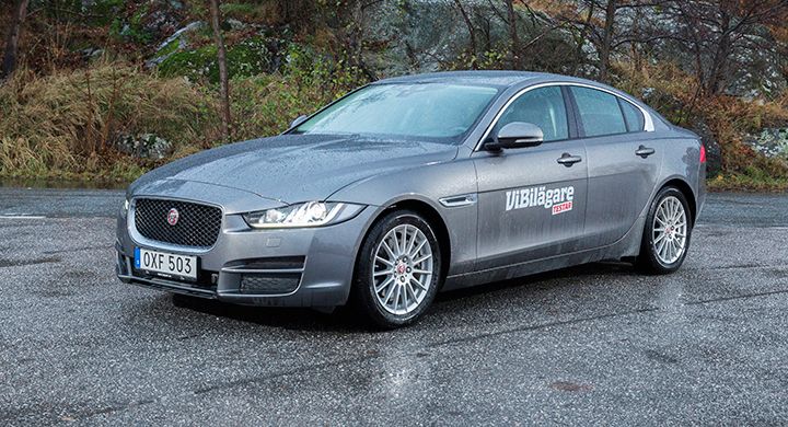 Jaguar XE.