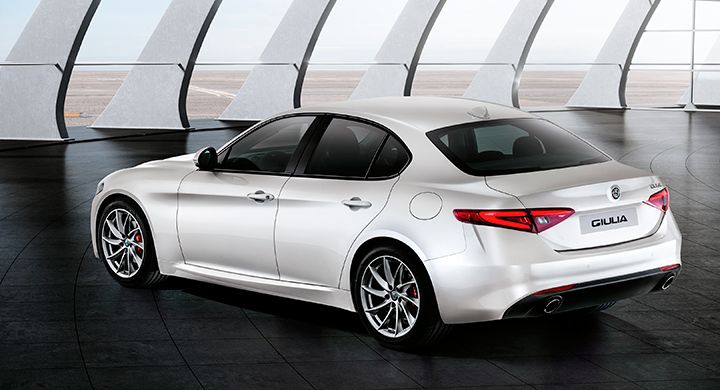 Alfa romeo giulia 2017 02