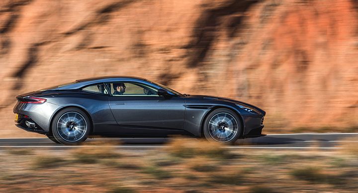 Aston martin db11 04