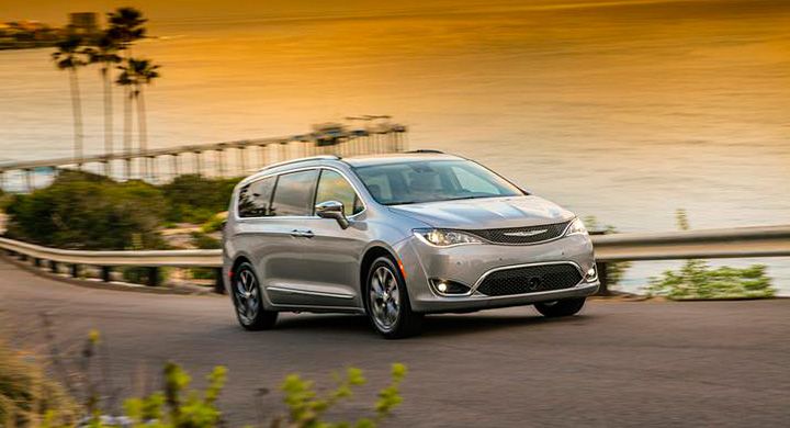 Nylanserade flexbilen Chrysler Pacifica kan bli först med Googles självkörande teknik.