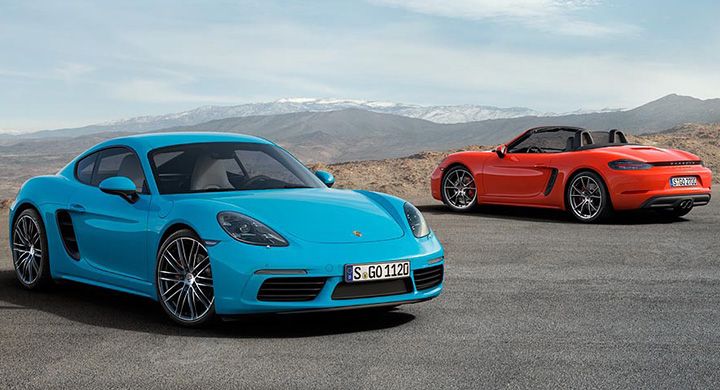 Porsche 718 Cayman med och utan tak.