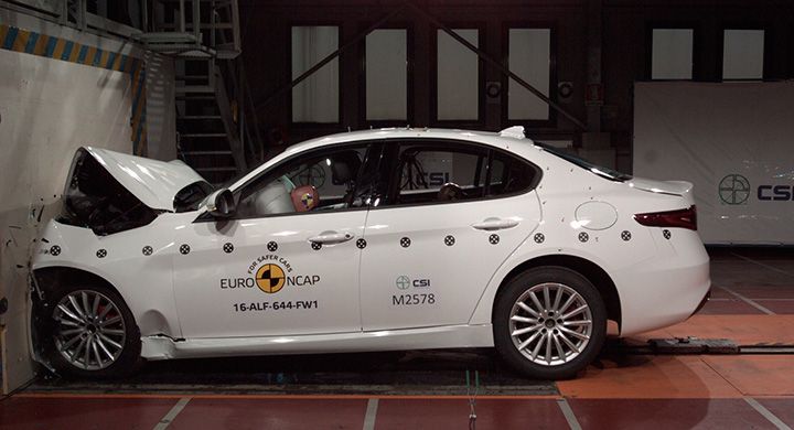 Alfa Romeo Giulia.