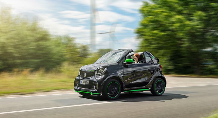 ForTwo Cabrio sägs vara enda eldrivna cabrioleten på marknaden.