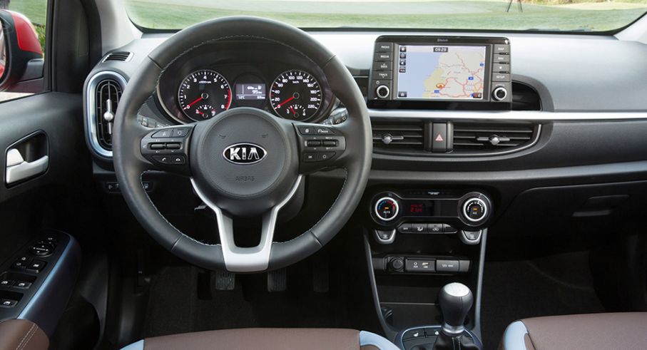 Interiör i vanliga Kia Picanto.
