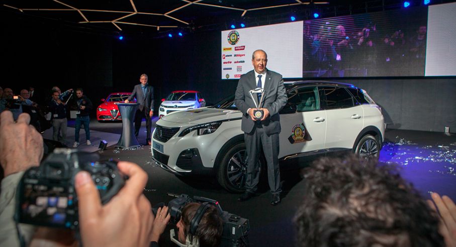 Prisregn över Peugeot 3008 som blev Årets Bil 2017.