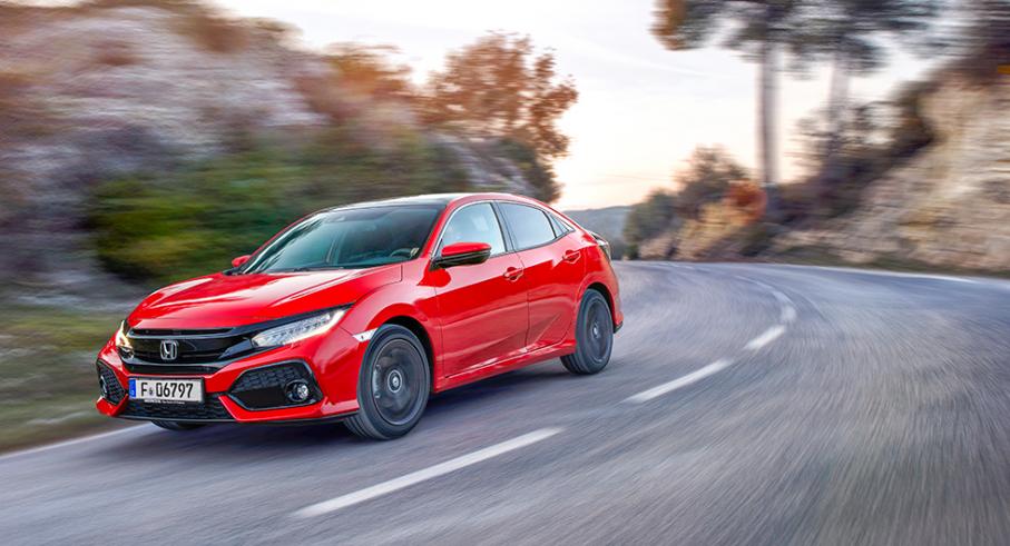 Nya Honda Civic kommer från start som halvkombi. Senare lanseras även en fyradörrars sedan och efter semestern dyker prestandaversionen Type-R med 320 hk upp.