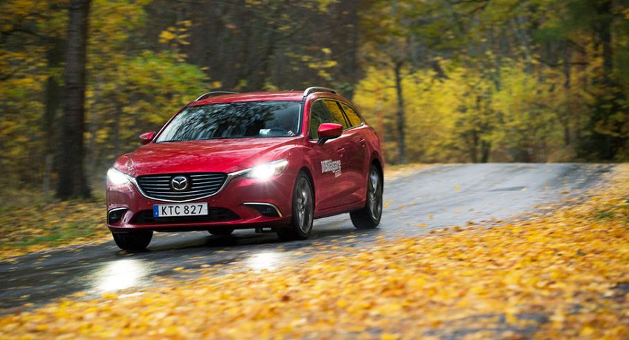 Frågeställaren har precis köpt en ny Mazda 6 och undrar om det är en bra idé att investera i extra rostskydd.
