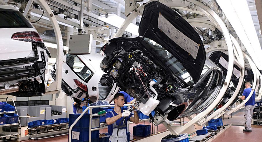 Över 480.000 nya VW Golf registrerades i Europa förra året.