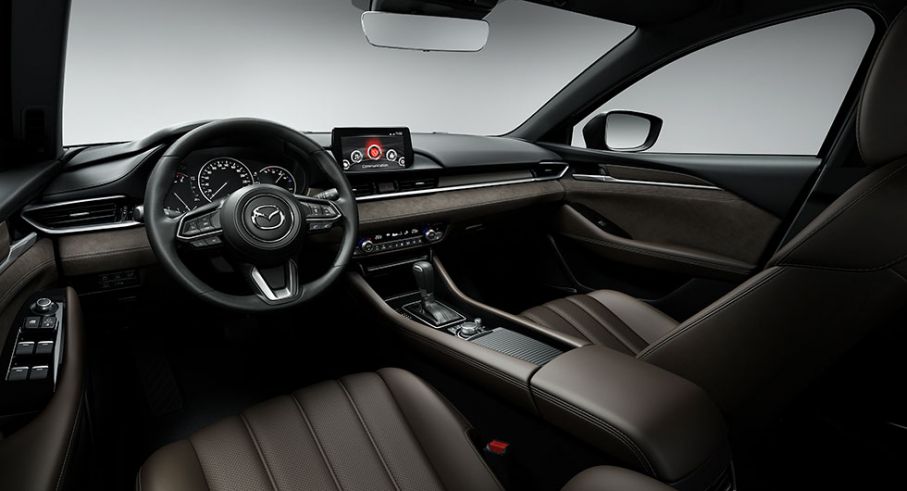 Mazda 6 wagon 2018 02