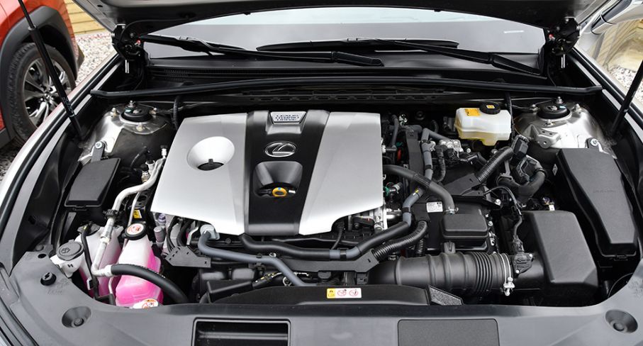 Lexus es provis 2018 04