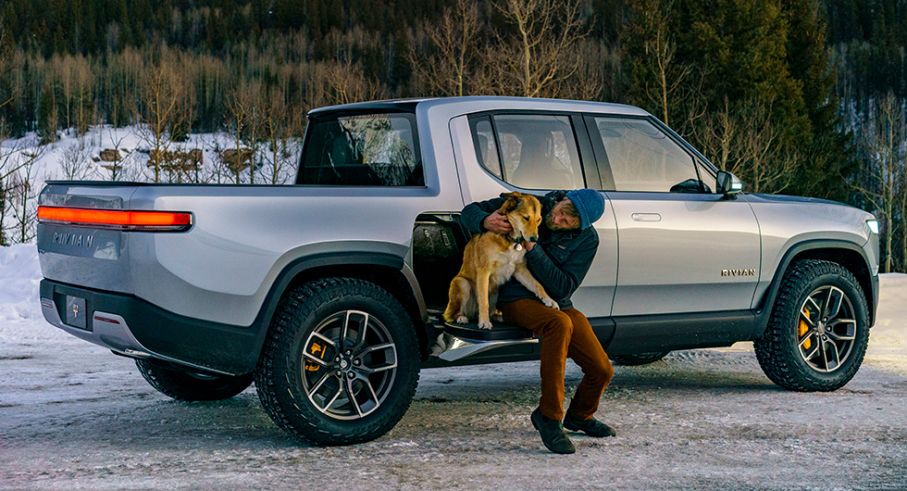 Rivian r1t 01