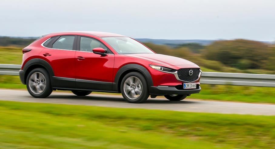 Suven CX-30 ligger storleksmässigt mellan modellerna CX-3 och CX-5.