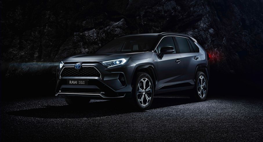 Toyota rav4 laddhybrid 01