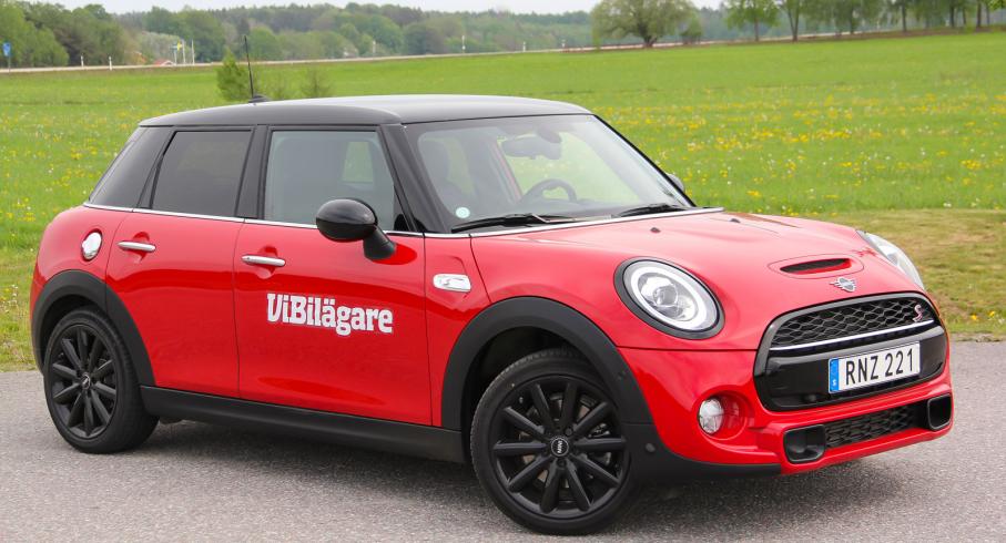 Mini Cooper S ser nästan ut som smågodis och är också en läckerbit att köra.