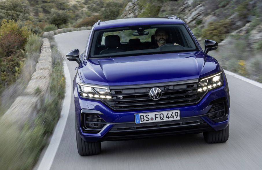 2020 vw touareg r phev 5