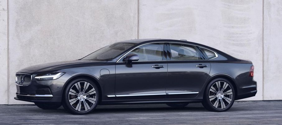 262600 the refreshed volvo s90 recharge t8 plug in hybrid in platinum grey