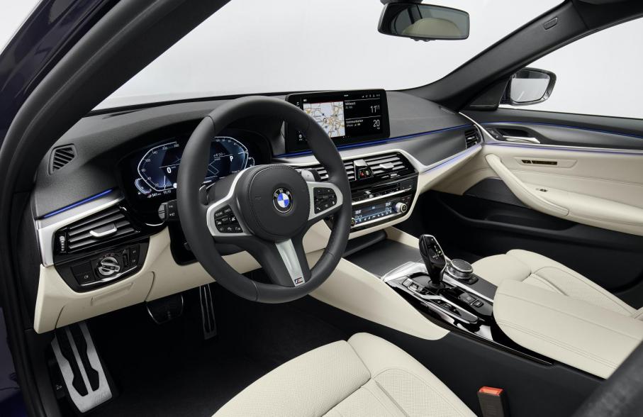 P90389046 highres the new bmw 530e xdr
