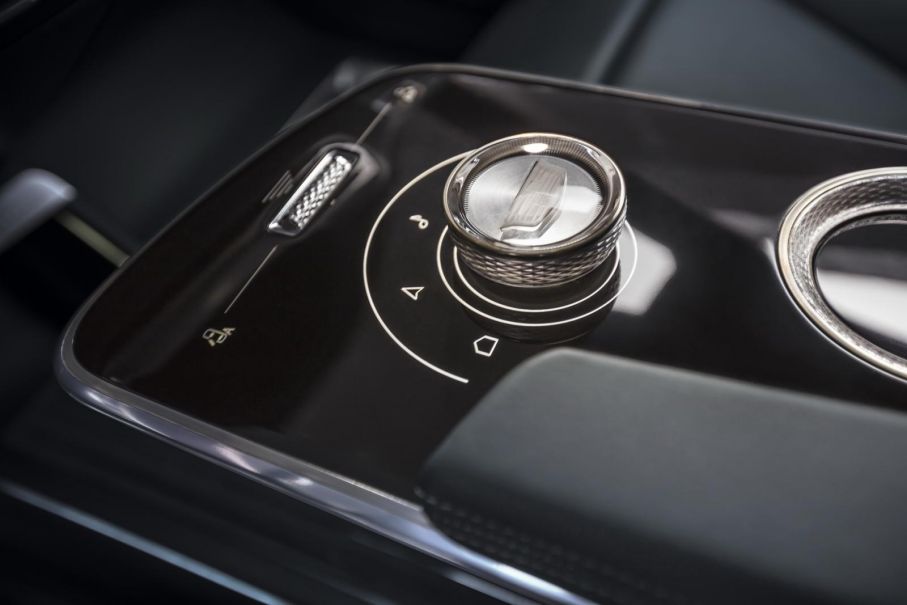Cadillac lyriq 11