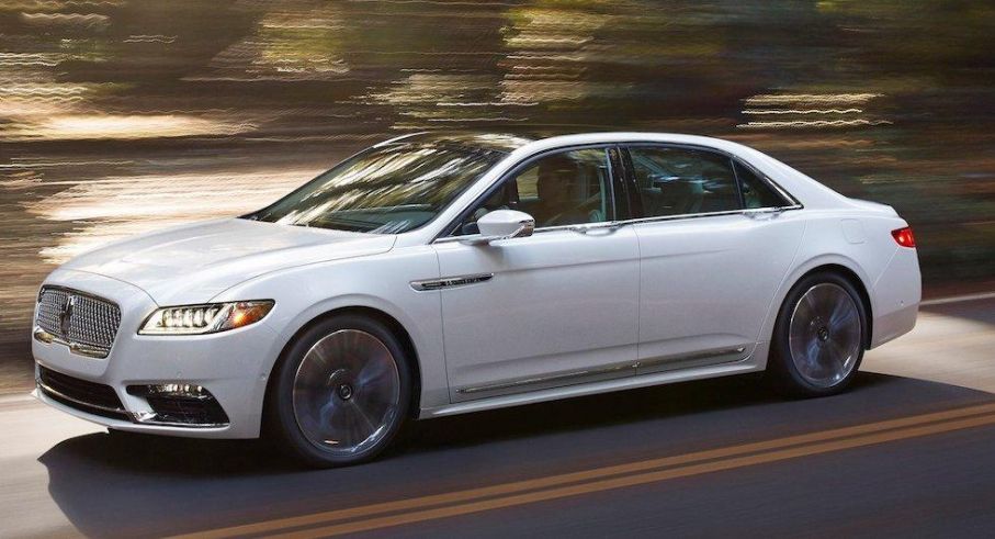 Lincoln continental 2017 1600 07