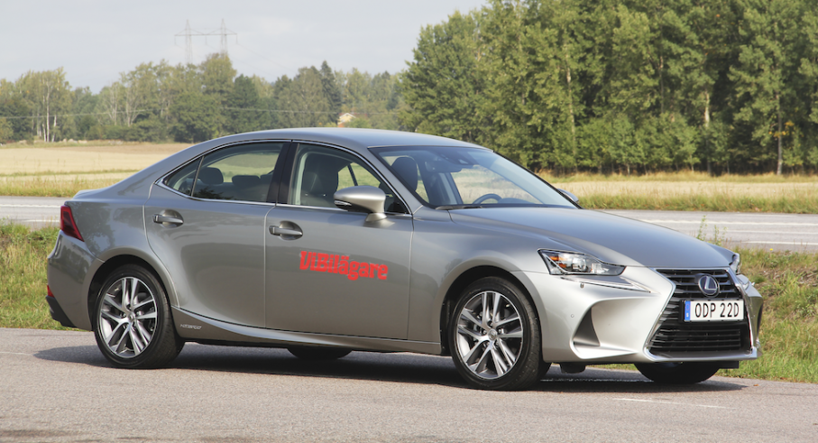 Hög kvalitet, statusstämpel och komfort gör ägarna till Lexus IS nöjda.