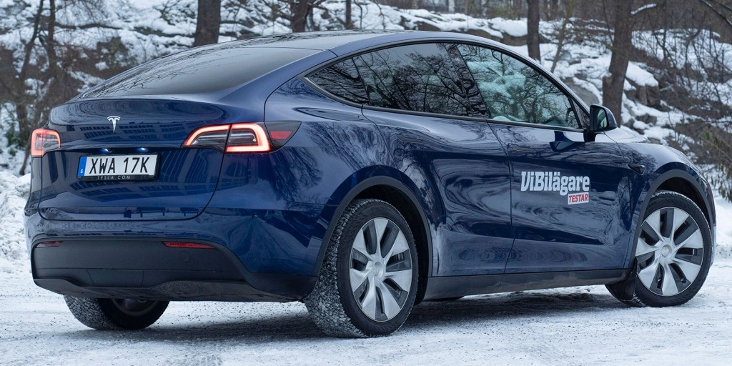 Tesla, BMW och Geely stämmer EU