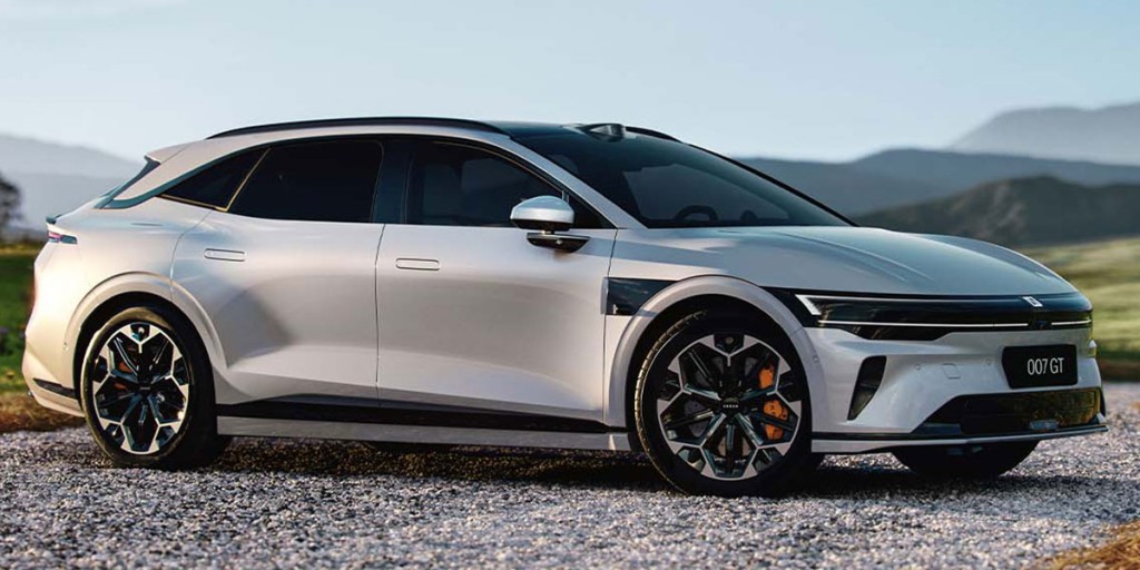Syskonmärket smiter före Volvo med eldriven kombi