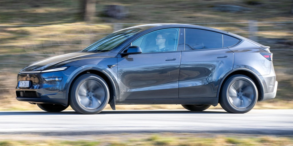 Raset fortsätter: Tesla Model Y trillar ur topplistan