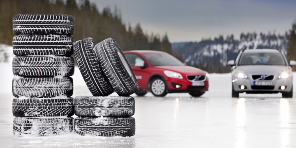 Winter tyre. Красивые зимние шины. Зимняя резина реклама. Нешипуемая зимняя резина. Поступление зимних шин.